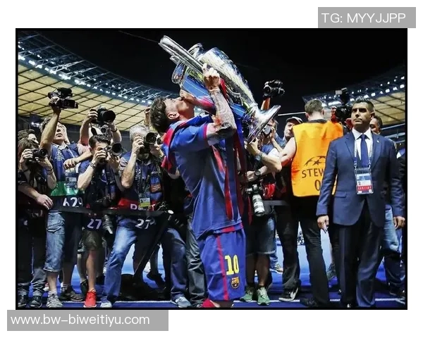 小克鲁伊夫谈巴萨未签安东尼原因荷甲球员表现不佳或影响投资回报